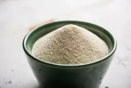 Do czego służy mąka krupczatka i jak ją wykorzystać w kuchni