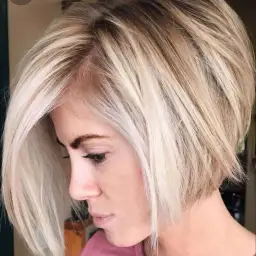 Najlepsze fryzury dla cienkich włosów: dodaj objętości i pewności