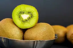 Kaloryczność jednego kiwi: prawda o zawartości kalorii w ulubionym owocu