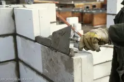 Jak zrobić gotową zaprawę betonową – uniknij najczęstszych błędów