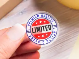 Jak skutecznie drukować naklejki na folii przezroczystej i uniknąć błędów