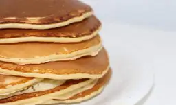 Jaka mąka do fit naleśników sprawdzi się najlepiej? Porównanie i przepisy