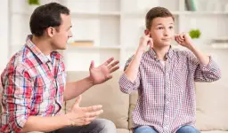 Czy kłótnia z rodzicami to grzech ciężki? Zrozum swoje emocje i winy