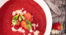 Recette de soupe fraise Thermomix : un dessert frais et savoureux