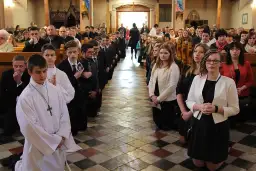 Czy osoba po rozwodzie może być świadkiem na bierzmowaniu? Odpowiedzi i wątpliwości