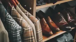 Jasna marynarka męska: jak nosić ją z klasą? Oto poradnik stylizacji