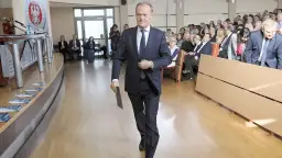 Kogo popiera Tusk? Odkryj najnowsze sondaże i wsparcie polityczne