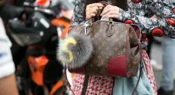 Jak kupić torebkę Louis Vuitton i uniknąć fałszywek?