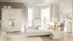 Jakie ściany do sypialni z białymi meblami? 5 najlepszych kolorów