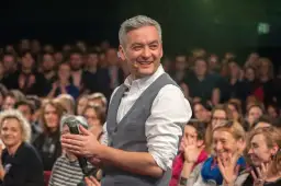 Jak się zapisać do partii Biedronia i uniknąć trudności w procesie