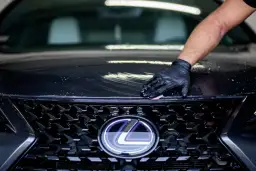 Co ile woskować auto, aby uniknąć zarysowań i zniszczeń?