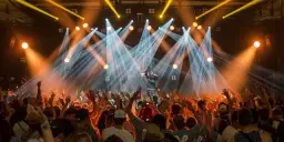 Taniec do muzyki elektronicznej: Odkryj sekrety shuffle dance i technik