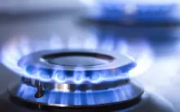Gas natural y propano: diferencias clave para elegir el mejor combustible