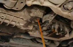 Objawy uszkodzenia elektrozaworu skrzyni biegów, które musisz znać