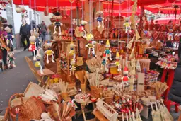 Najlepsze pamiątki, które warto przywieźć z Chorwacji dla każdego turysty