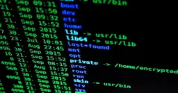 Hakerzy w filmach vs. rzeczywistość: Mity programistyczne