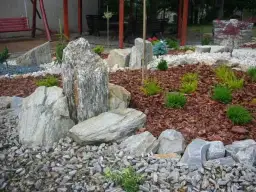 Ile kosztuje kamień na podjazd? Poznaj ceny i najlepsze oferty