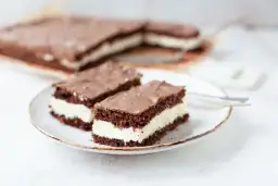 Przepis na ciasto mleczna kanapka: Jak zrobić idealny deser