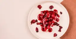 Jak przygotować sernik z mascarpone na herbatnikowym spodzie?