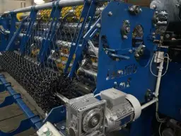 Ile zarobisz na produkcji siatki ogrodzeniowej? Analiza zysków