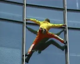 Człowiek Pająk - poznaj niezwykłe moce i historię superbohatera Marvela