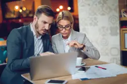 Jak napisać opinię prawną - uniknij najczęstszych błędów i pułapek