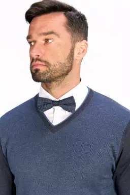 Stylowe męskie stylizacje sylwestrowe: Unikaj wpadek i zaskocz wszystkich!