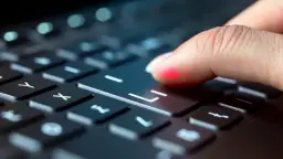 Jak zrobić ź na laptopie - poradnik krok po kroku