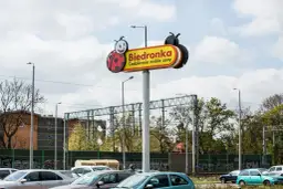 Ile kosztuje budowa Biedronki? Sprawdź ukryte wydatki i koszty