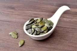 Prawdziwa kaloryczność pestek dyni: Zobacz ile energii dostarczają organizmowi