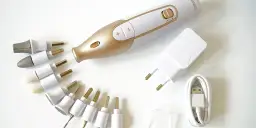 Jak używać elektryczny zestaw do manicure: 5 prostych kroków