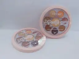 FEBBLE kosmetyki – co to za firma, opinie i tajemnice marki