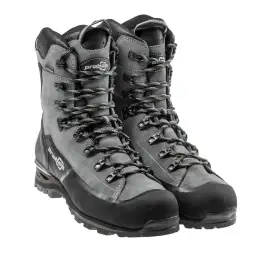 Jakie buty na szlaki górskie wybierać, aby uniknąć kontuzji?