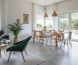 Jakie firanki do salonu z kuchnią - idealne rozwiązania dla Twojego wnętrza