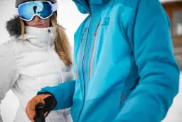 Jak wybrać idealną kurtkę narciarską - kluczowe cechy i porady