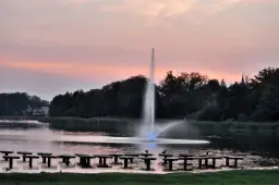 Jezioro Łoniewskie - tajemnice, atrakcje i piękno natury w regionie