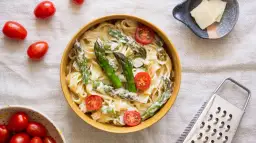 Pyszne spaghetti ze szparagami – prosty przepis na wyjątkowe danie