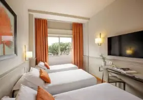 Grand Hotel Fleming Roma: 4 Stelle, Tranquillità e Servizi