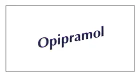 Napis "Opipramol" w kolorze granatowym z fioletowym cieniem, lekko pochylony.
