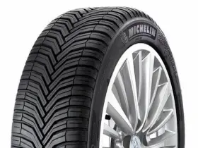 Opona całoroczna Michelin CrossClimate na feldze. Wyniki testu opon całorocznych potwierdzają jej wszechstronność.