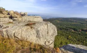 Góry Stołowe: Jak dojechać? Planuj podróż bez stresu!