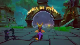 Spyro se acerca a un portal con la inscripción "Cabeza de Metal". El dragón morado está listo para la aventura.