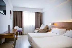 Hotel Gelmirez: comodidad y ubicación ideal en Santiago de Compostela