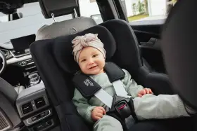 Jaki fotelik dla rocznego dziecka zapewni bezpieczeństwo i komfort?
