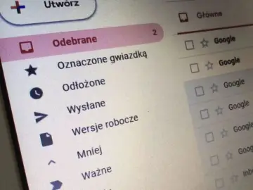 Szukasz informacji, jak zrezygnować z Instytutu im. ks. Piotra Skargi? Widok skrzynki odbiorczej e-mail.