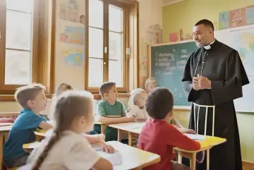 Ksiądz uczy dzieci w szkole. Czy religia wlicza się do średniej? Dzieci słuchają z uwagą.
