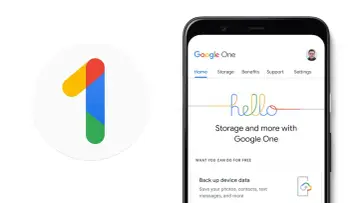 Logo Google One i ekran telefonu z aplikacją Google One. Dowiedz się, google one co to jest i jak backupować dane.