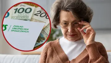 Starsza pani z okularami analizuje dokument ZUS i banknoty. Zastanawia się, ile można zarobić na pół etatu.