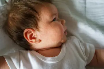 Czy mak uczula niemowlaka? Objawy i ryzyko dla zdrowia dziecka