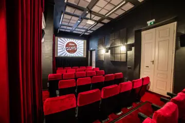 Kino Wolność Częstochowa: Legenda Miasta. Repertuar, Ceny, Dojazd.